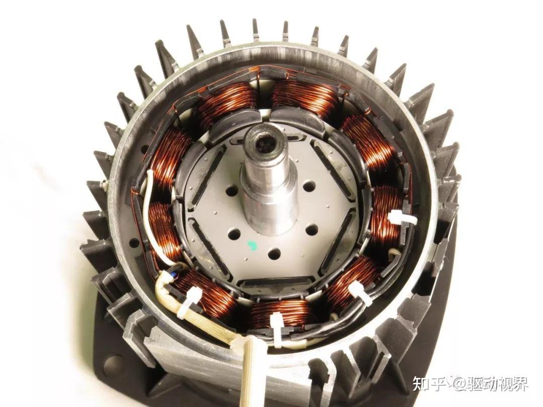 正在由一个个关键技术点燃