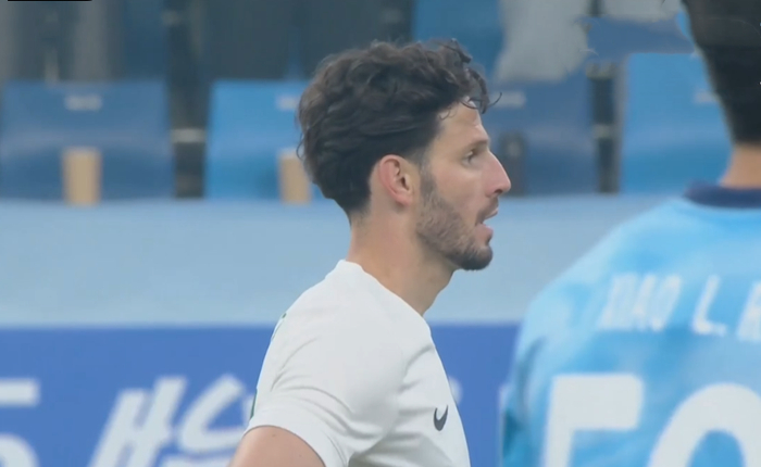 三外援对决四外援 大连英博靠阿奇姆彭3-0胜浙江