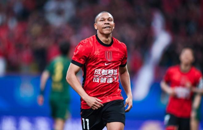 兄弟德比引爆中超对决 成都蓉城3-0送浙江队提前